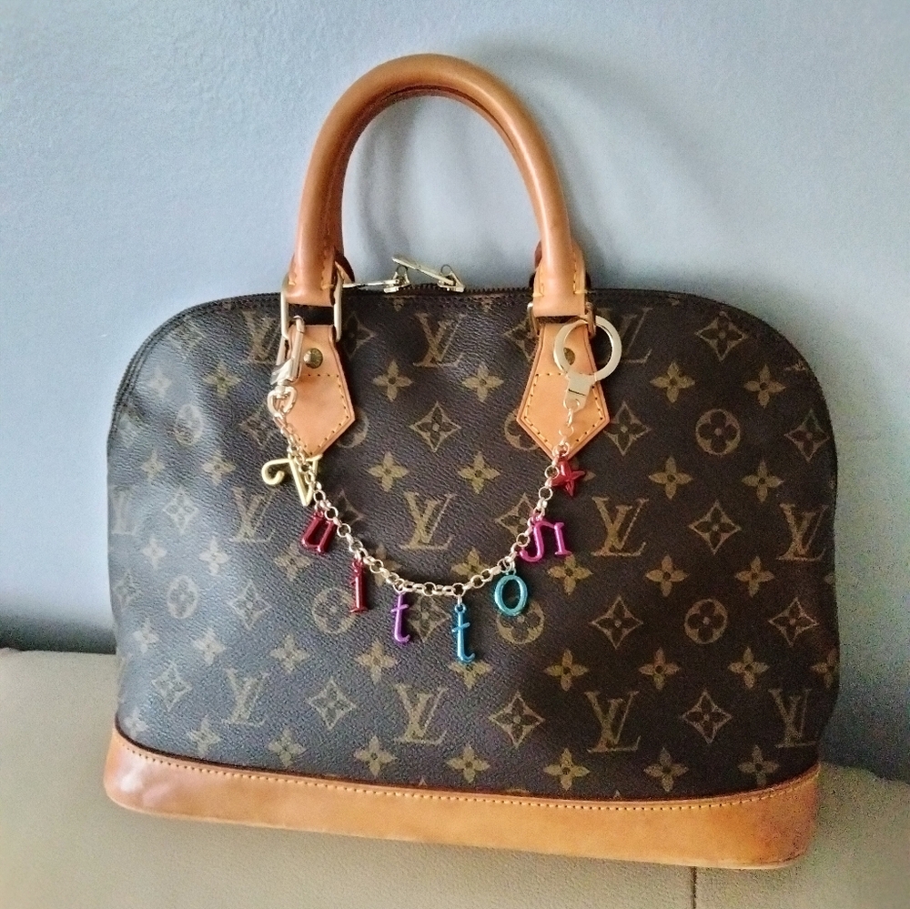 💯 Authentic Louis Vuitton Alma Bag 🔐 included